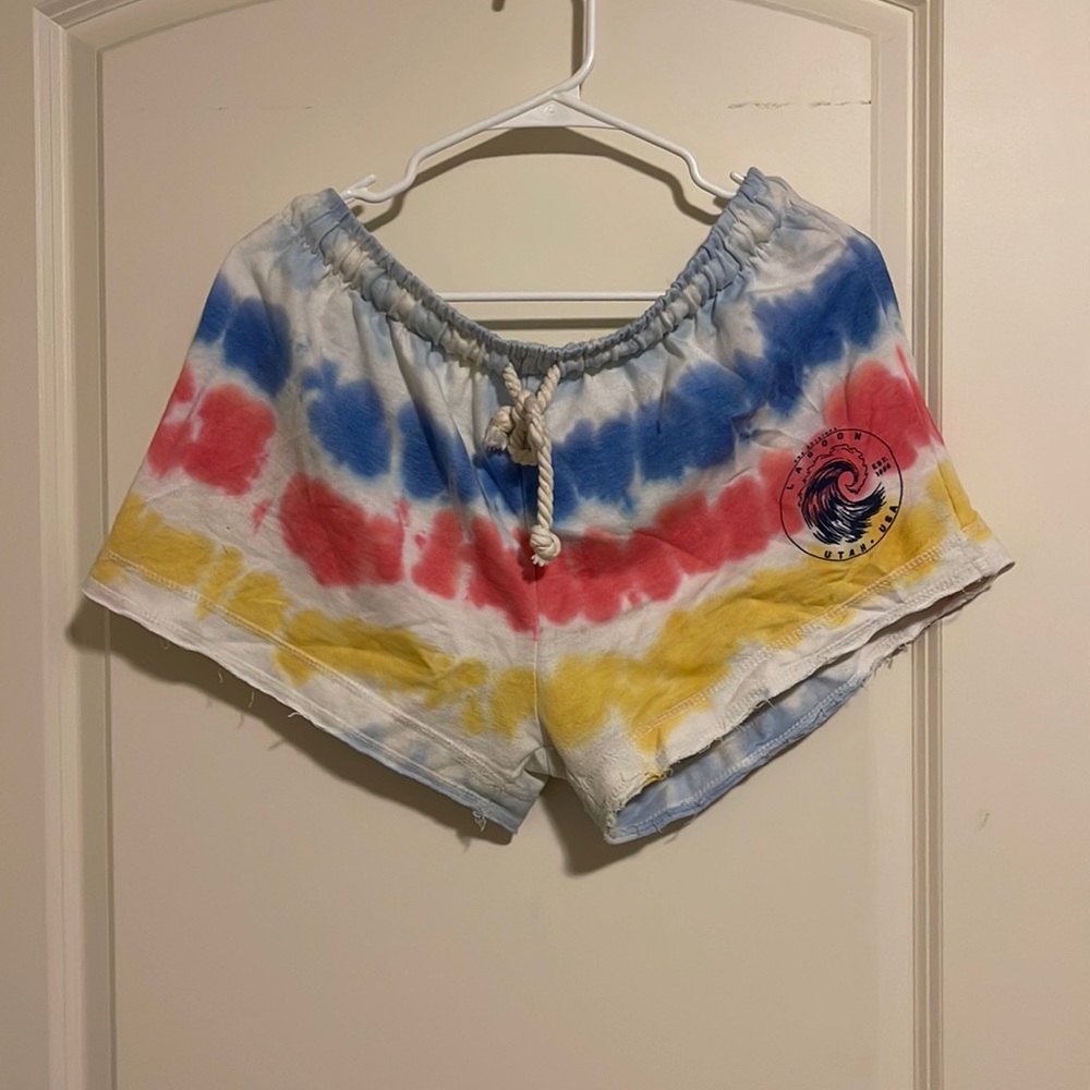 Lagoon amusement park shorts